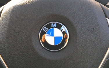 BMW 330e（F30）の購入を決意